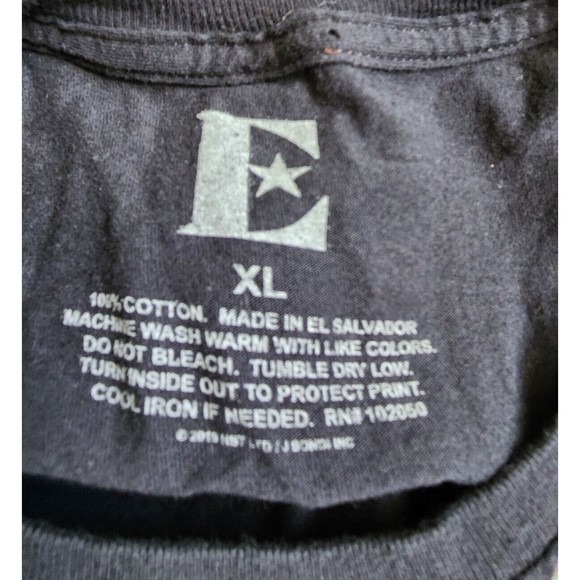 Elton John Black T-Shirt Size XL Officially Licensed Band Retro Pop Rock - Picture 4 of 4